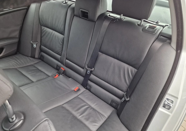 BMW Seria 5 cena 32000 przebieg: 232000, rok produkcji 2009 z Raszków małe 742